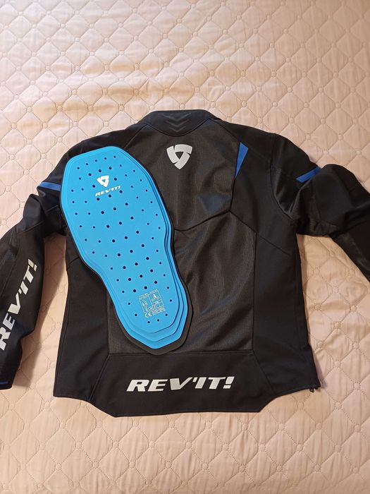 Лятно мотояке REVIT Hyperspeed 2 GT AIR + протектор Seesoft RV за гръб