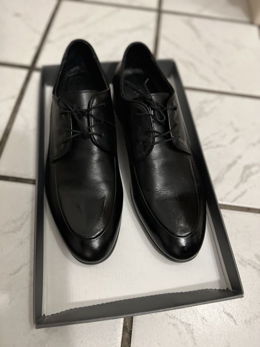 Нови черни официални обувки