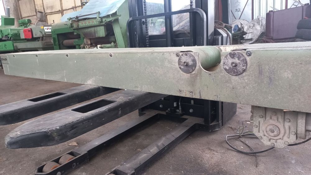 транспортна лента дължина 2900 мм.ширина 220 мм.с редуктор