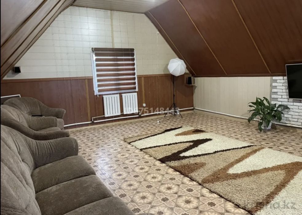 продаю дом с мансардой