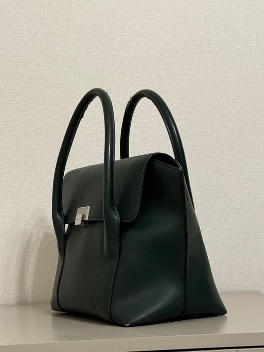 Сумка зеленая Charles keith