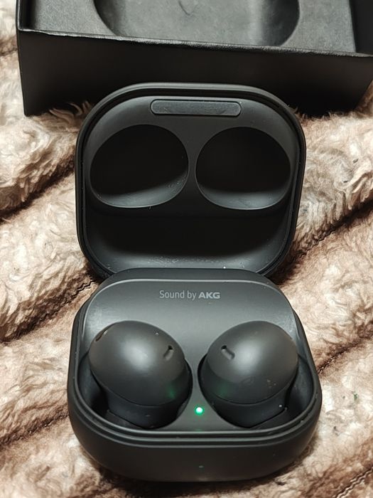 Наушники Samsung и Huawei