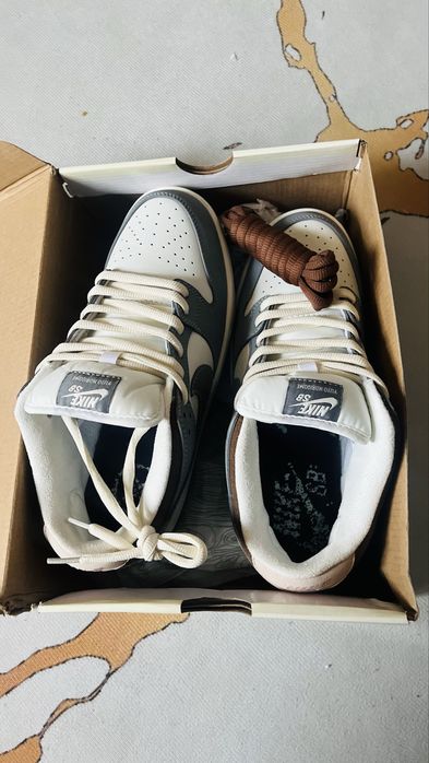 Nike кросы продам