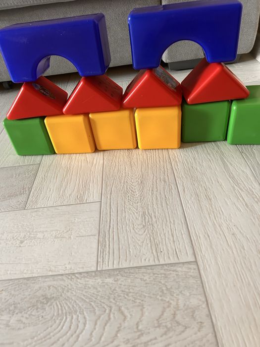 Продам кубики детские