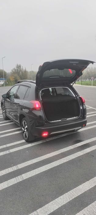 Vând Peugeot 2008
