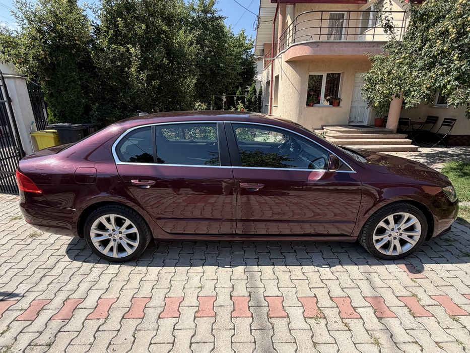 SKODA Superb 2014 — imagine 5