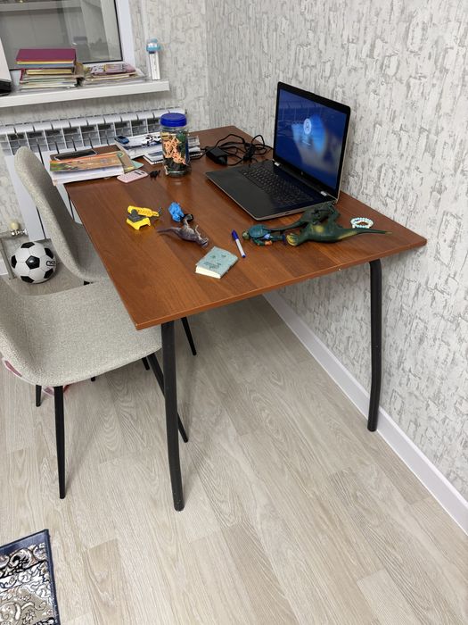 Стол сатылады продается