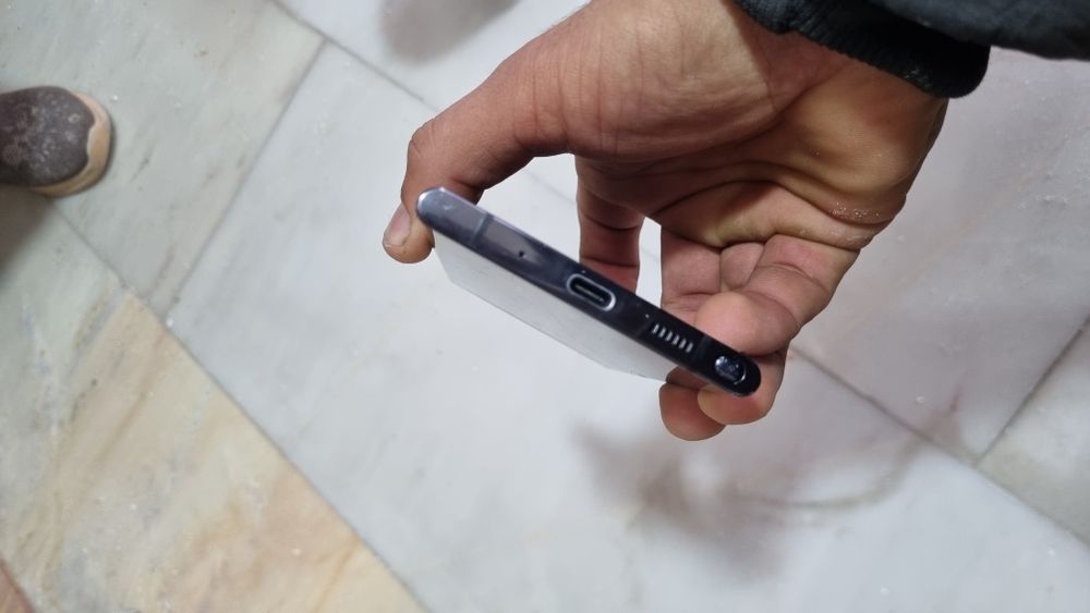 Note20 ultra sotiladi vietnam 2sim