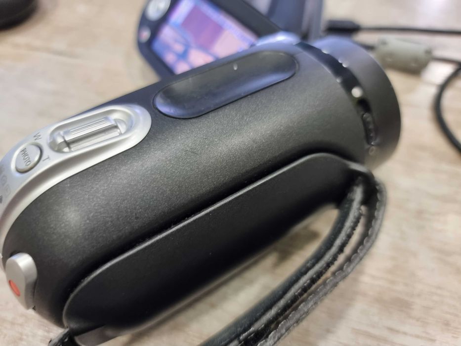 Видео камера Samsung