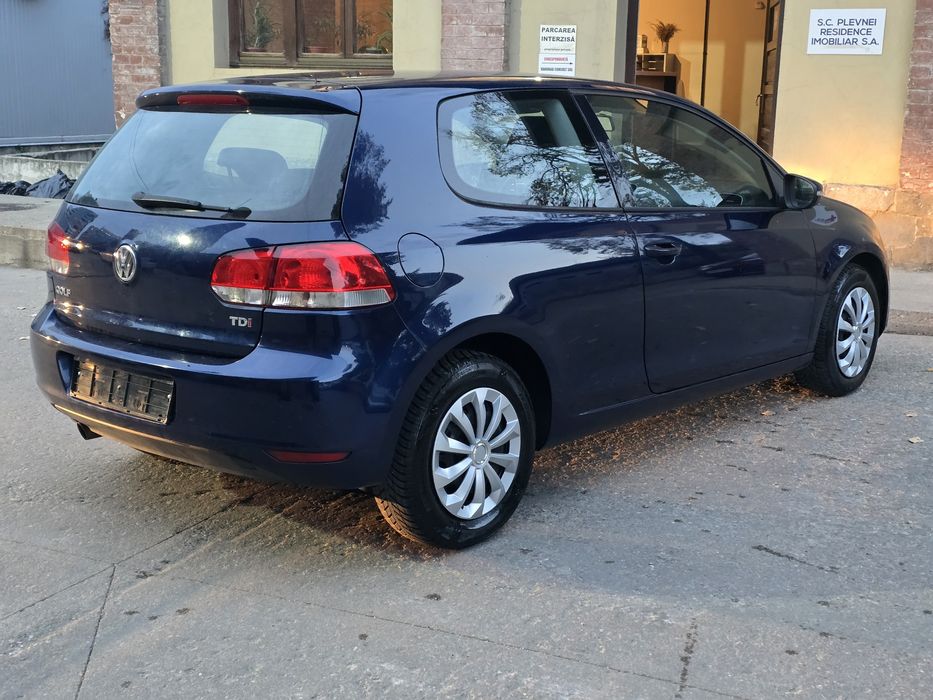 Volkswagen Golf 6 1.6 tdi - 2011