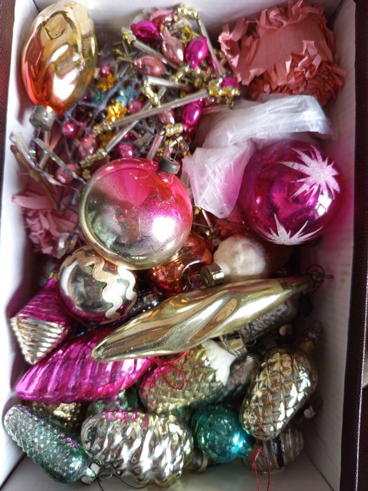 Продается советские СССР и немецкие ГДР елочные игрушки шары и разные