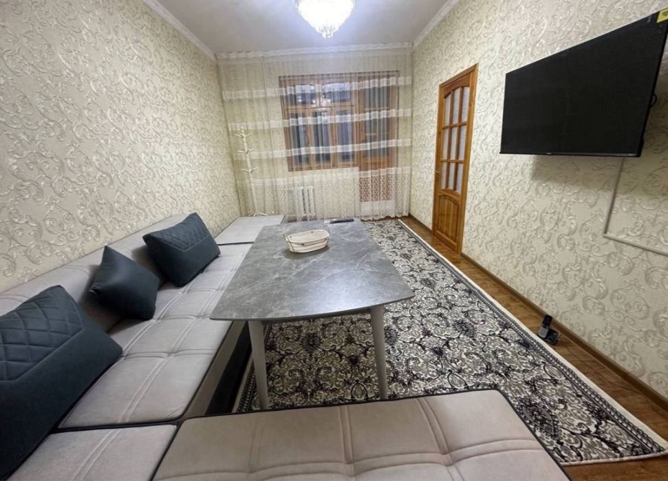 Феруза Сўгдиёна кафе 2-етаж 2 хона 50 квадрат квртира сотилади