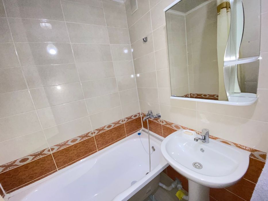 Продам 1 кв в 11 мкр Нектар ТРЦ