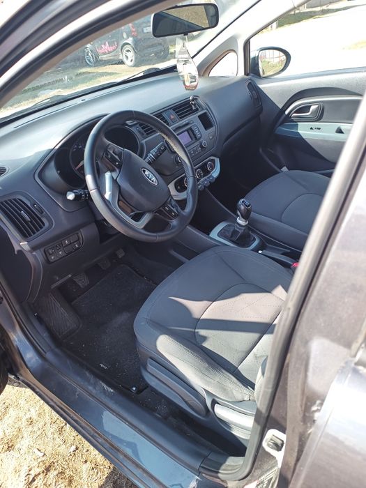 Vând KIA Rio 1.1crdi