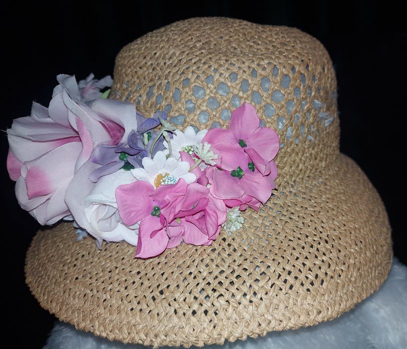 Palarie și cos pentru plaja