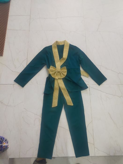 Продам одежду и обувь для девочки 8-10 лет.