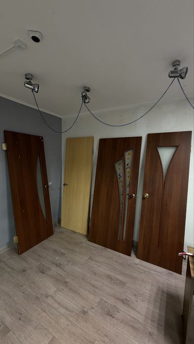 Продам межкомнатные двери