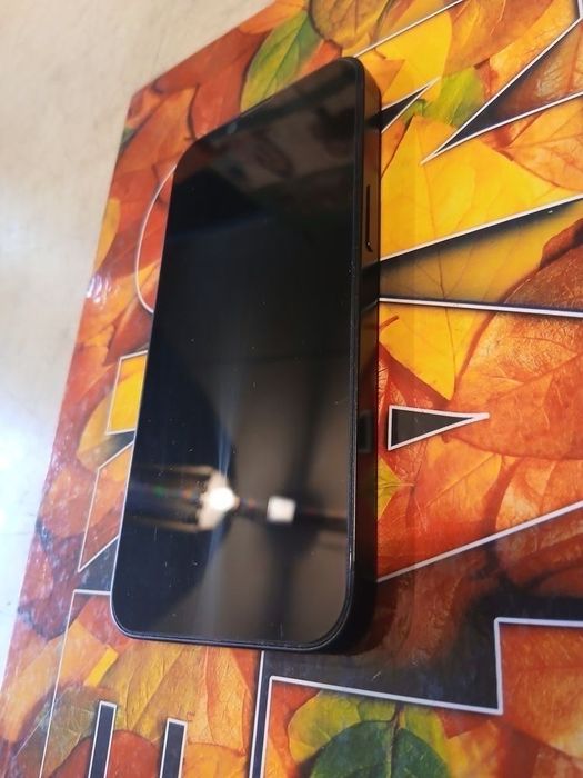 Apple iPhone 16e  128GB 5G  Black аифон