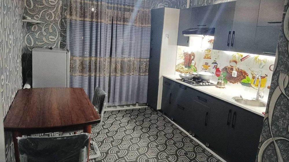 Ibin Sino 22-uy 12-honadon. 9-eytaj binoni 5-eytaji 3-honali  SOTILADI