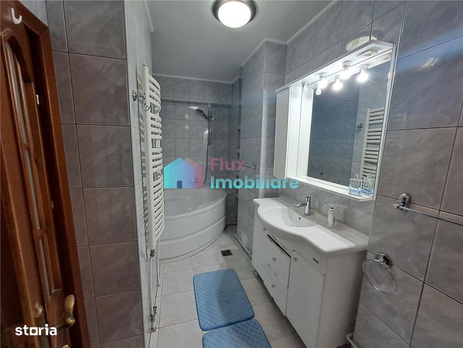 Apartament cu 4 camere G.Enescu etaj 3