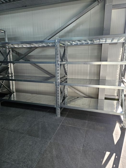 Стелажи за склад ..