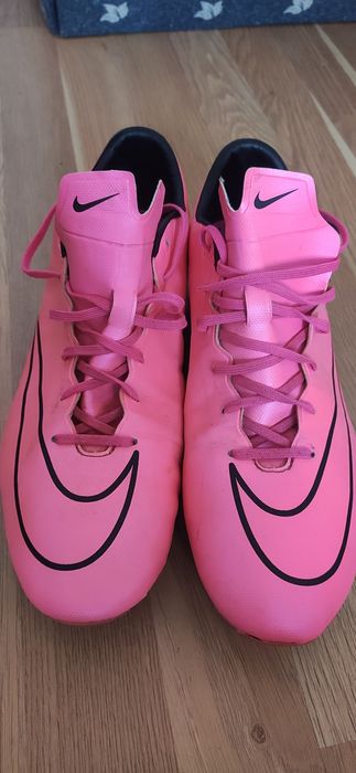 Футболни обувки Nike Mercurial