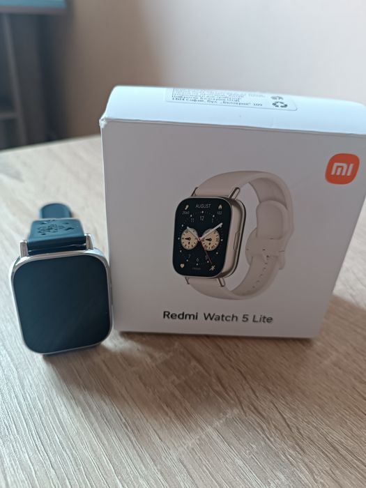 Смарт часовник Redmi