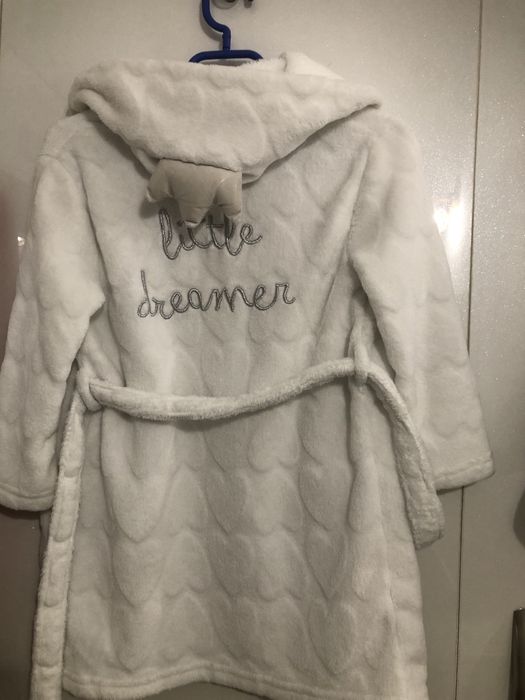 Бял мек домашен халат момиче 110/116см 4-5г с качулка и корона