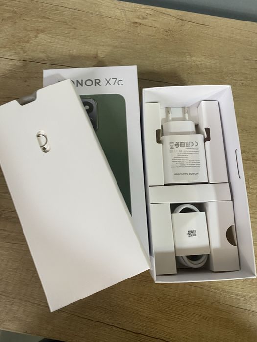 Продам новый Honor X7C