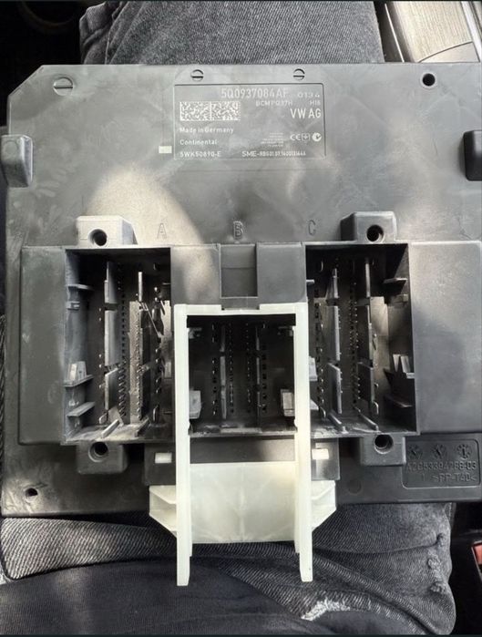 Modul bcm grile panou clima lumini audi a3 8v