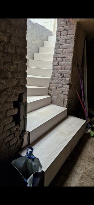 Constructii/renovări interioare/exterioare  pentru detalii 0732345095
