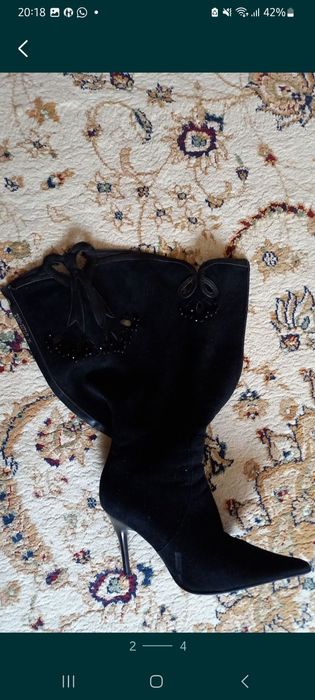 Продам женские сапоги