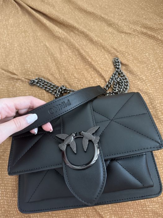 Geanta Pinko, nu e originala