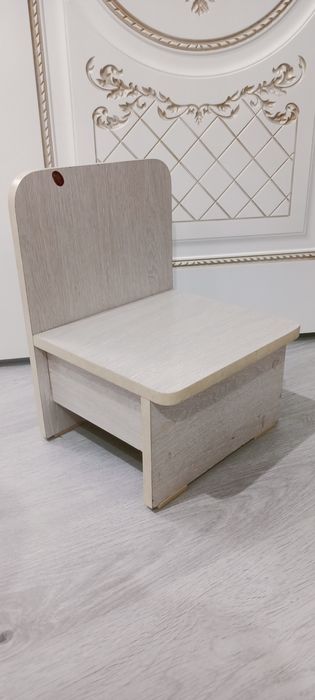 Продам детский стул