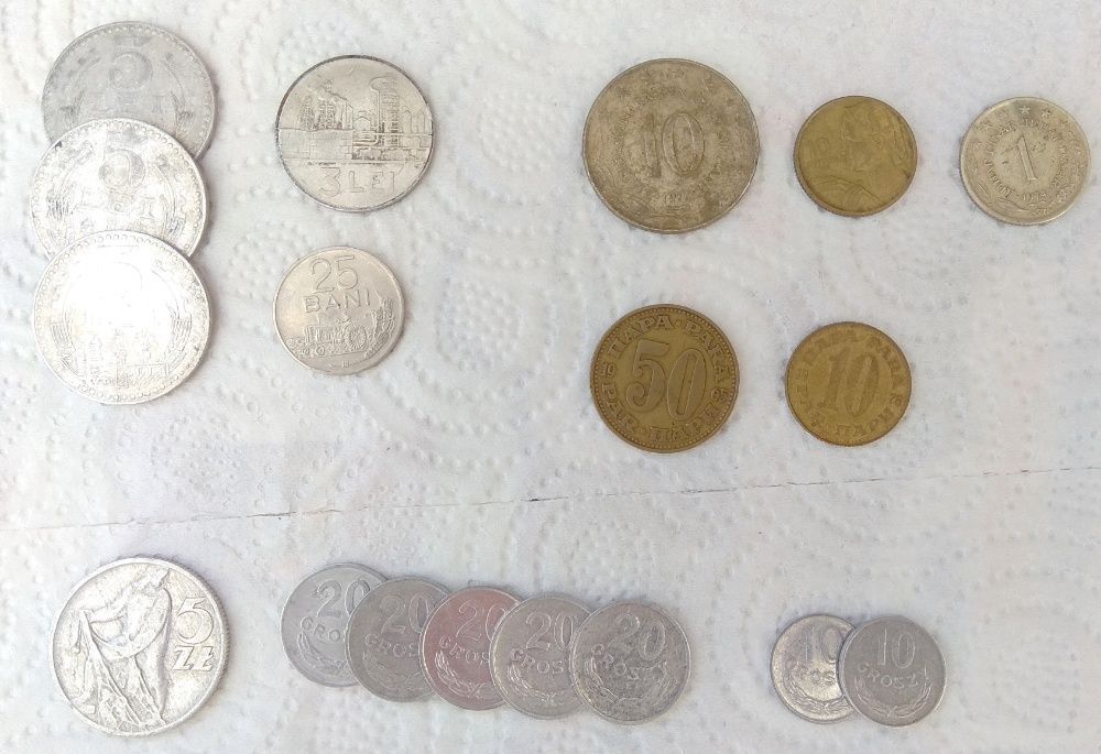 Лот чуждестранни монети от ХХ век