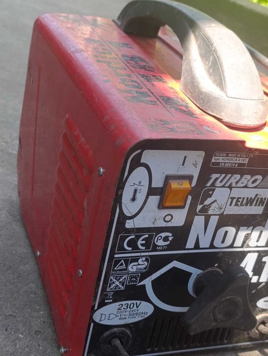 Vând apărat de sudura mama telwin 4.181