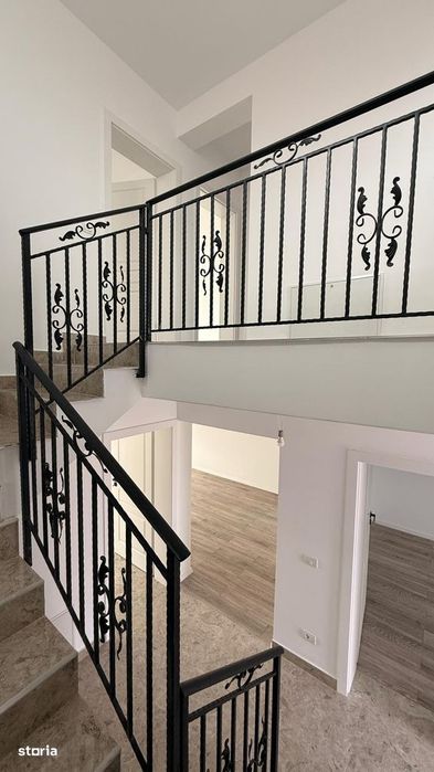 Vilă superbă - finisaje de lux, teren generos, lângă stația de autobuz