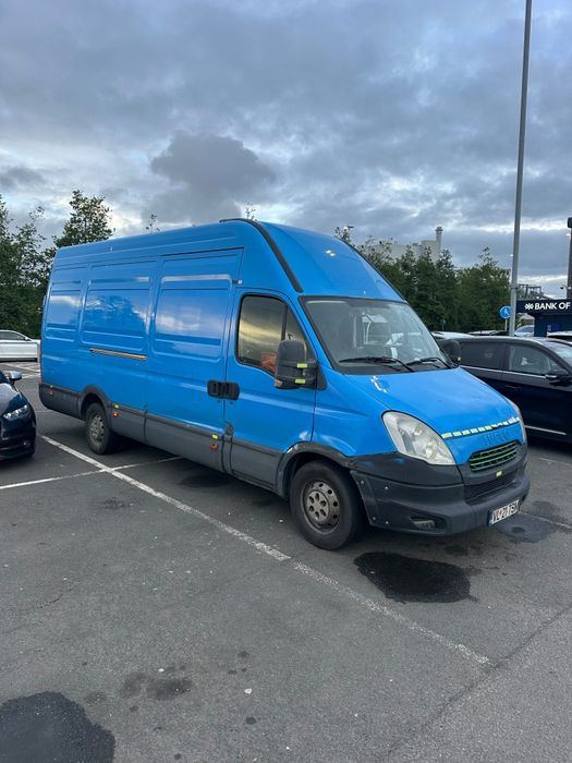 Vând Iveco daily
