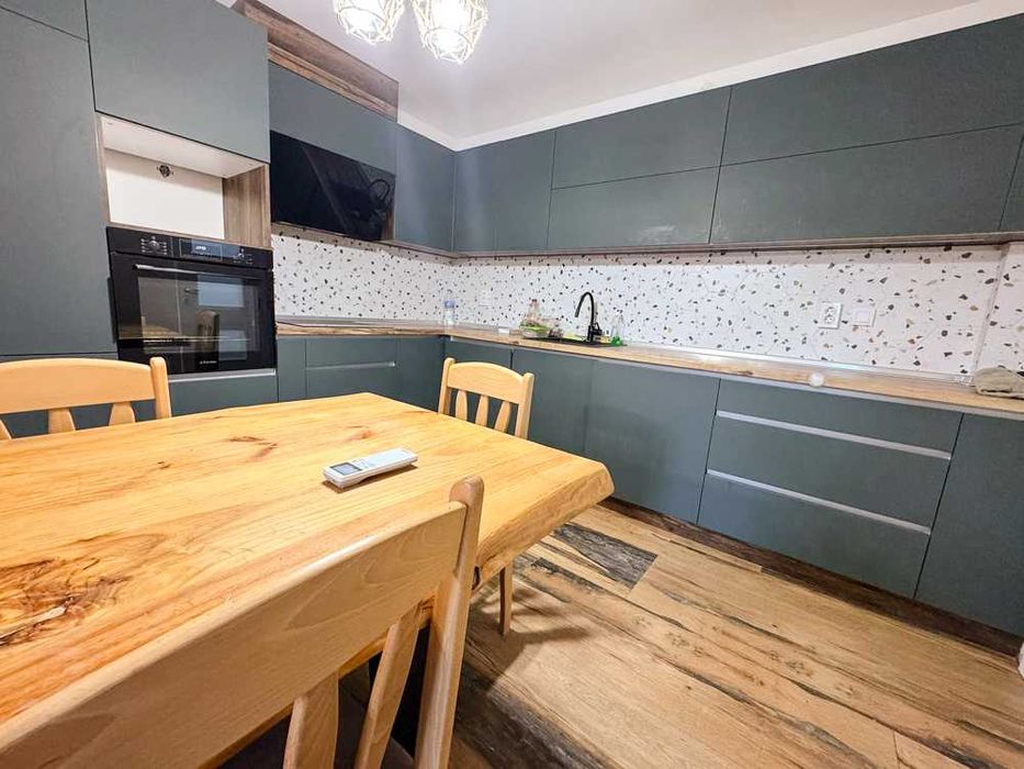 Продава се Многостаен апартамент в Русе, Център - 108 кв.м за 1110 €/кв.м - Снимка #2