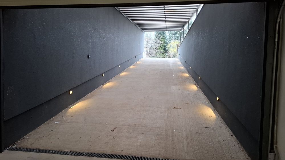 Подземен гараж в сграда с АКТ 16