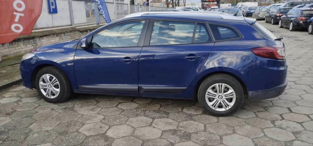 RENAULT Megane 2011 — imagine 3