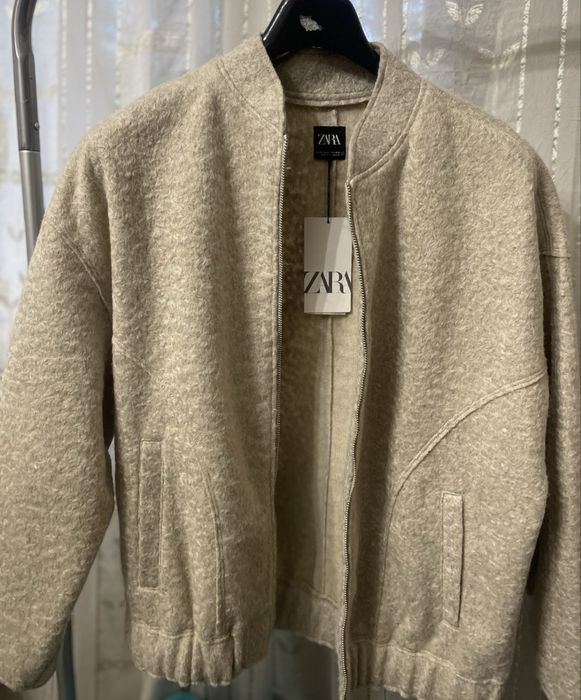Бомбер        Zara