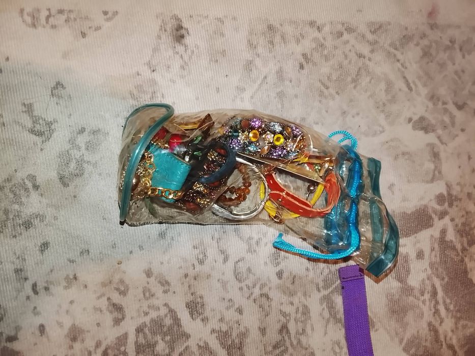 продаю всякие безделушки(описания)