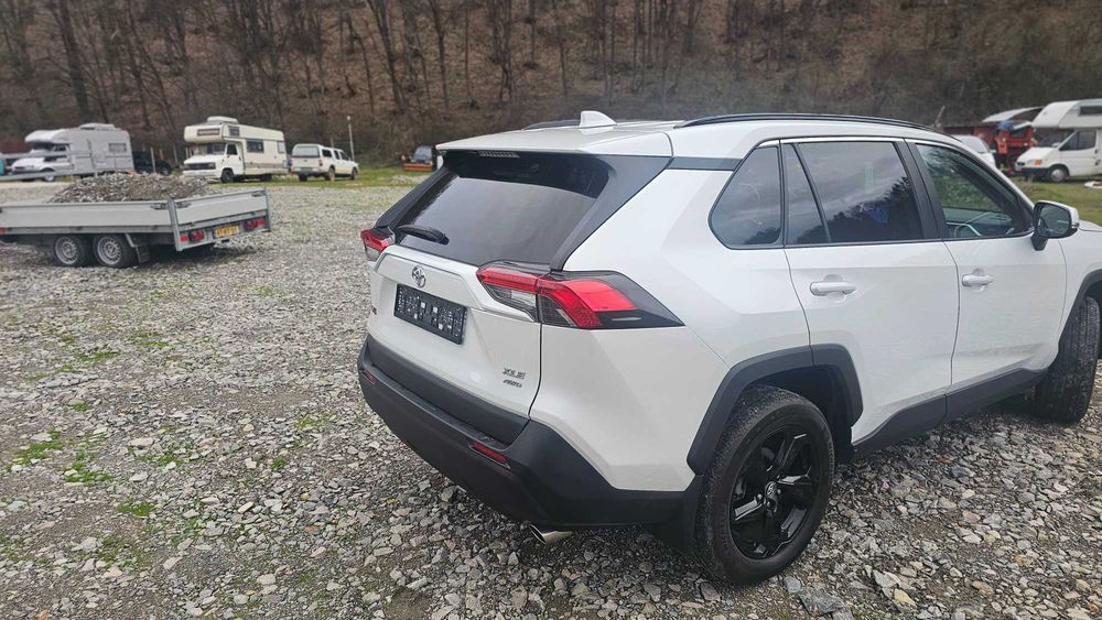 Toyota Rav4 XLE Premium AWD