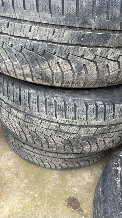 BMW 225/55 R17 Iarna  Hankook