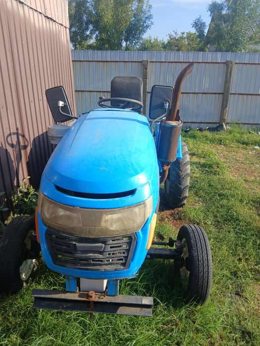Se vinde tractor