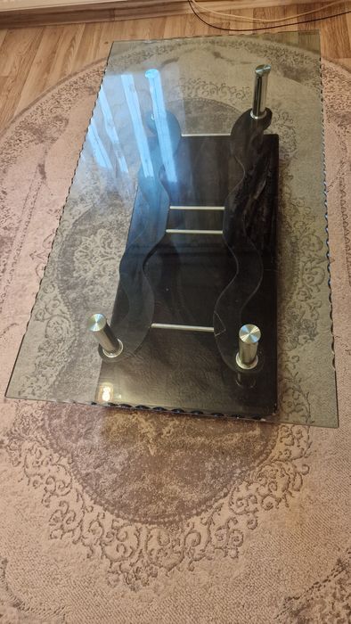 Măsuță de sticlă