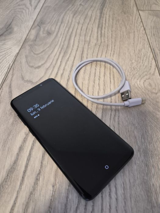Vând telefon Samsung S9+ dual sim