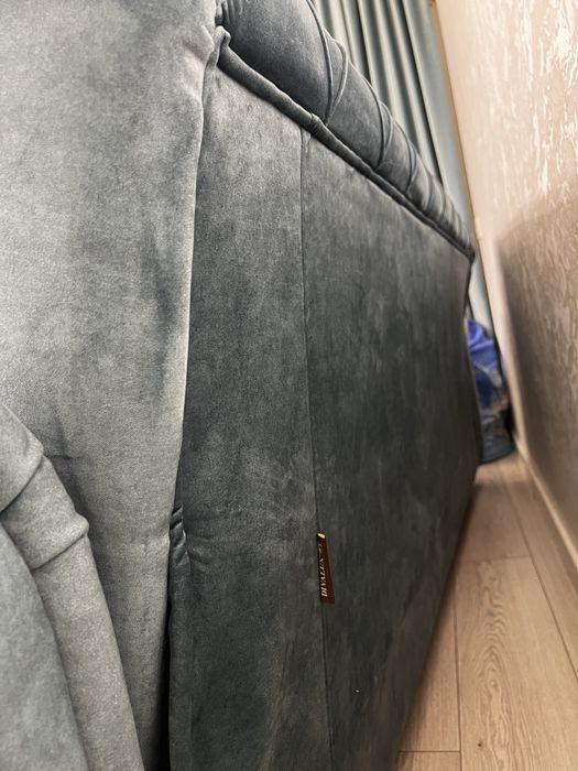 Срочно продам фабричный диван от Divalux