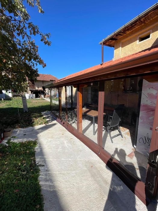 Ветроупорни завеси,тенти,сенници,покривала,винил,кристал.